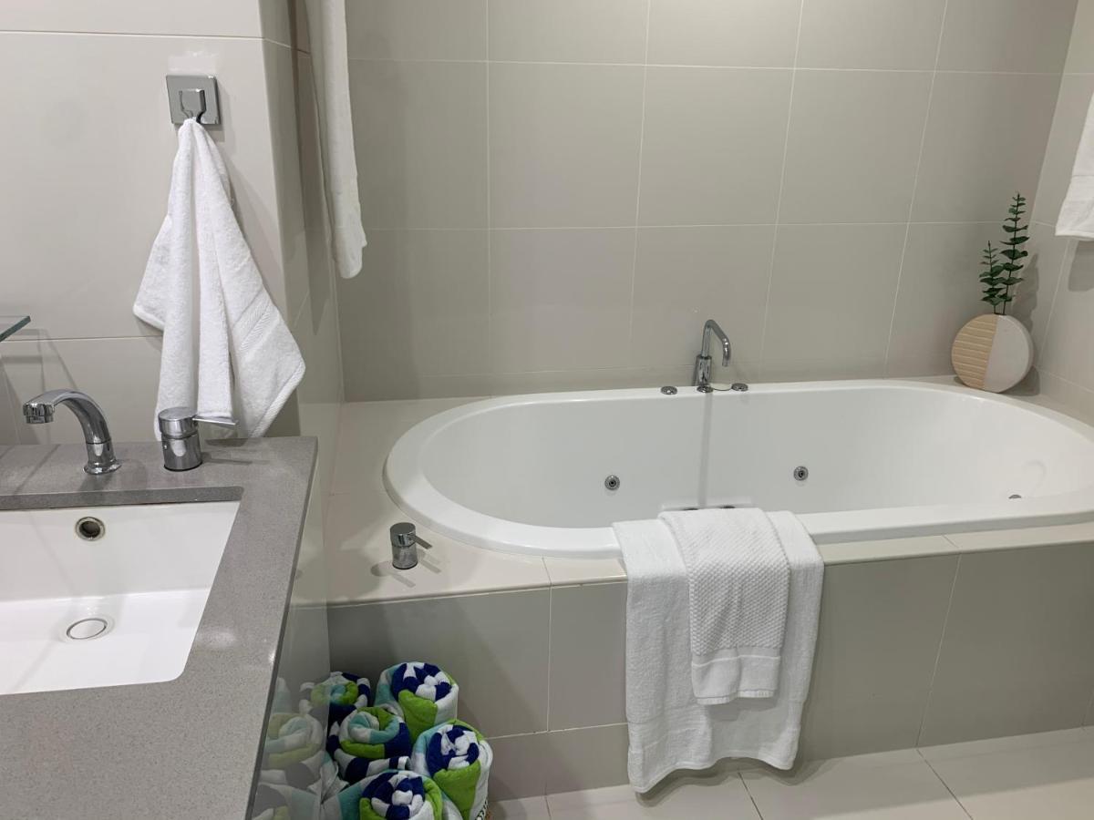 Appartamento Circle On Cavill Free Parking Gold Coast Esterno foto